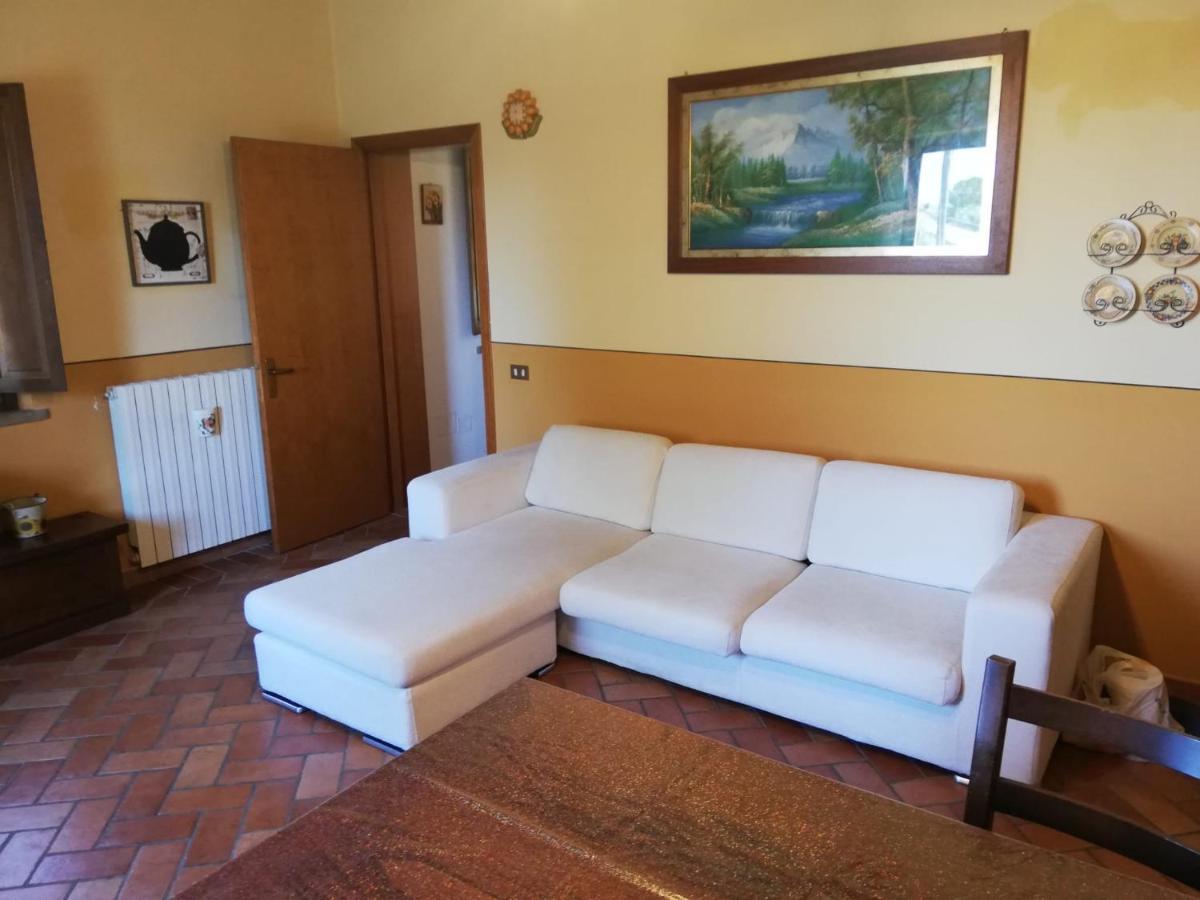 L'Aia Degli Olivi Apartment Вада Екстериор снимка