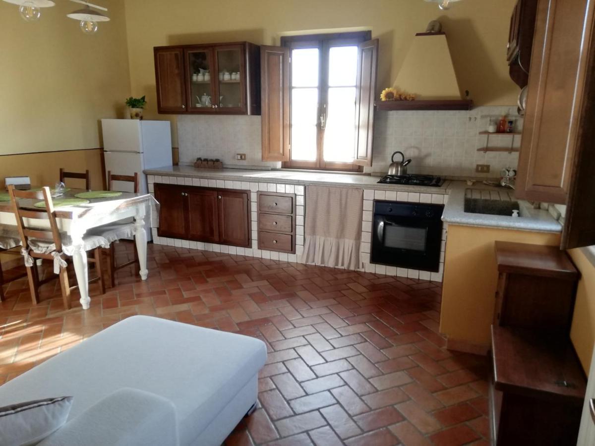 L'Aia Degli Olivi Apartment Вада Екстериор снимка